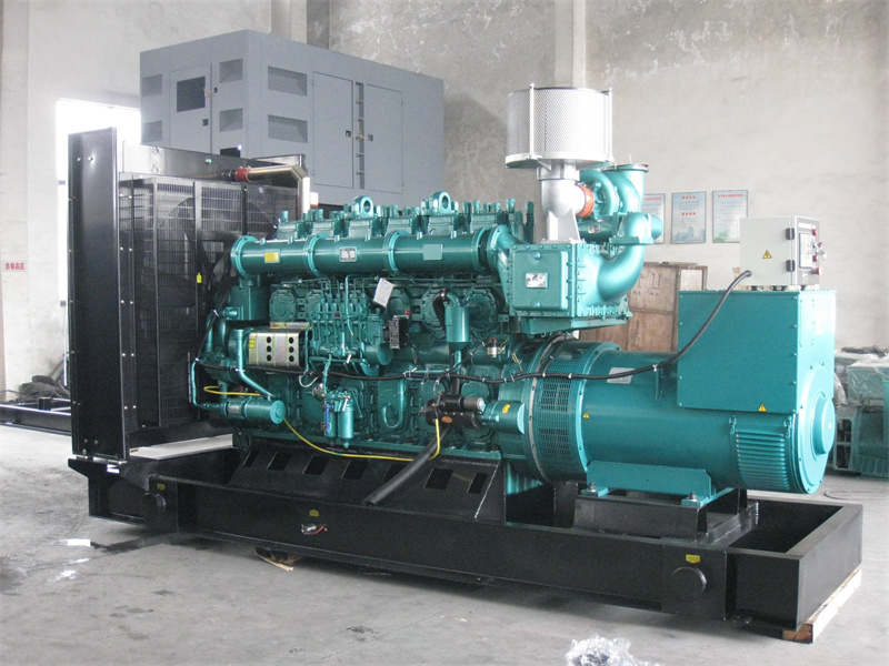 渝水200KW 柴油发电机的油耗是多少?